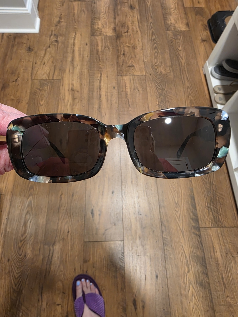 Stylish Multicolor Tortoiseshell Women's Sunglasses - Designer Look